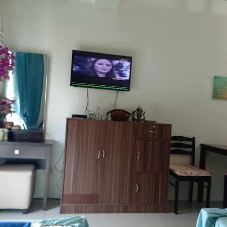Jen'S Apartment Манила Екстериор снимка